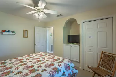 848 W Bay Shore Dr, Saint George Island, FL 32328 - Photo 27