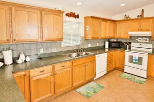 848 W Bay Shore Dr, Saint George Island, FL 32328 - Photo 17