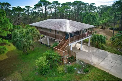 848 W Bay Shore Dr, Saint George Island, FL 32328 - Photo 1