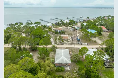 848 W Bay Shore Dr, Saint George Island, FL 32328 - Photo 43