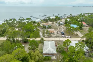 848 W Bay Shore Dr, Saint George Island, FL 32328 - Photo 43