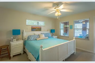 848 W Bay Shore Dr, Saint George Island, FL 32328 - Photo 19