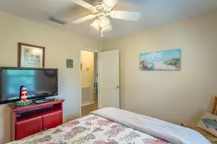 848 W Bay Shore Dr, Saint George Island, FL 32328 - Photo 29