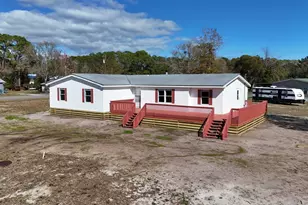 44 Jefferson St, Eastpoint, FL 32328 - Photo 3