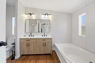 44 Jefferson St, Eastpoint, FL 32328 - Photo 31