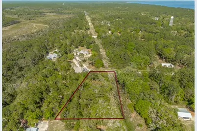 226 Franklin St, Lanark Village, FL 32323 - Photo 5