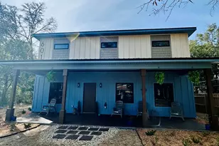 601 W 3rd St, Carrabelle, FL 32322 - Photo 5