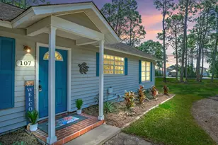 107 Infield Dr, Carrabelle, FL 32322 - Photo 1