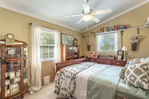 902 NW Ave D, Carrabelle, FL 32322 - Photo 15