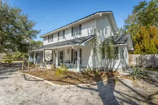 902 NW Ave D, Carrabelle, FL 32322 - Photo 3