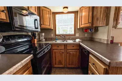 1843 Hwy 98 W #5, Carrabelle, FL 32322 - Photo 9