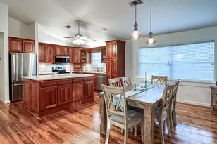 121 5th St, Apalachicola, FL 32320 - Photo 11