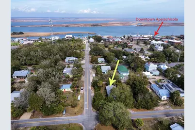 121 5th St, Apalachicola, FL 32320 - Photo 3