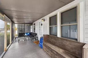 714 Oleander Ave, Mexico Beach, FL 32456 - Photo 3