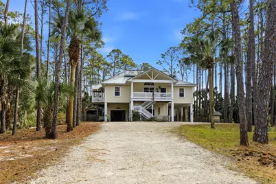 548 E Pine Ave, Saint George Island, FL 32328 - Photo 75
