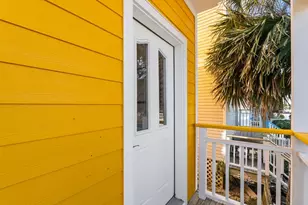 128 E Gorrie Dr, Saint George Island, FL 32328 - Photo 7