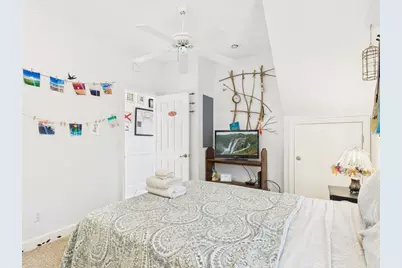 128 E Gorrie Dr, Saint George Island, FL 32328 - Photo 33