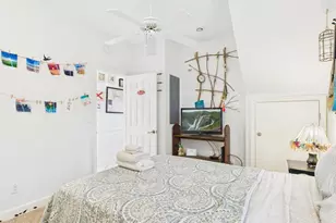 128 E Gorrie Dr, Saint George Island, FL 32328 - Photo 33