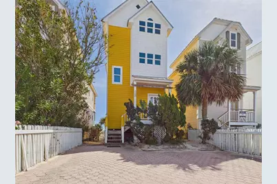 128 E Gorrie Dr, Saint George Island, FL 32328 - Photo 1