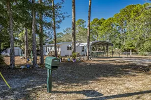 122 Bragdon St, Carrabelle, FL 32322 - Photo 5