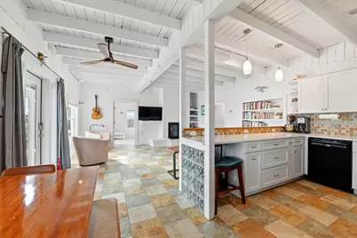 473 E Gorrie Dr, Saint George Island, FL 32328 - Photo 9