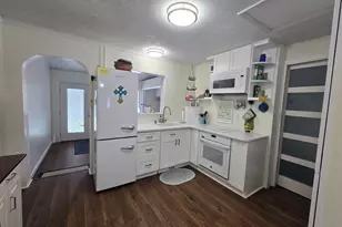 38-2 E Pine St, Lanark Village, FL 32323 - Photo 11