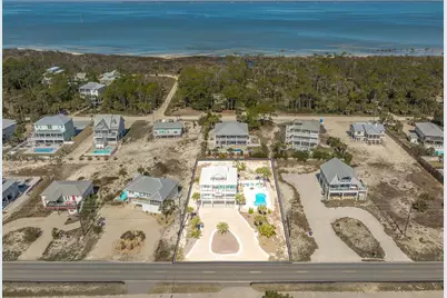 733 E Gulf Beach Dr, Saint George Island, FL 32328 - Photo 31
