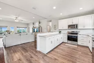 617 W Gulf Beach Dr, Saint George Island, FL 32328 - Photo 31