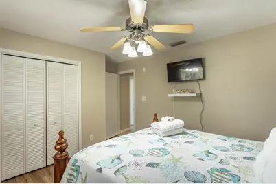 10 6th St, Eastpoint, FL 32328 - Photo 21