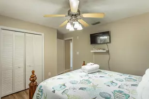 10 6th St, Eastpoint, FL 32328 - Photo 21