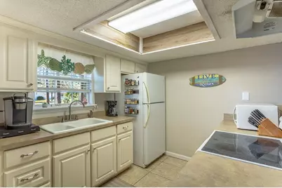 10 6th St, Eastpoint, FL 32328 - Photo 45