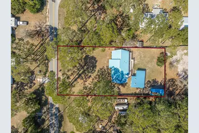 10 6th St, Eastpoint, FL 32328 - Photo 3