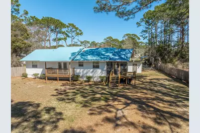 10 6th St, Eastpoint, FL 32328 - Photo 5