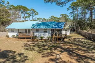 10 6th St, Eastpoint, FL 32328 - Photo 5