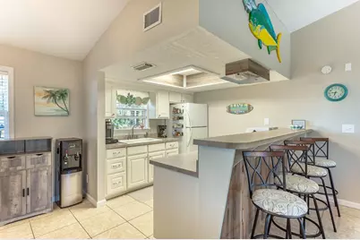 10 6th St, Eastpoint, FL 32328 - Photo 37