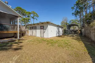 10 6th St, Eastpoint, FL 32328 - Photo 17