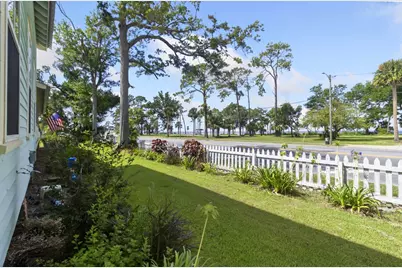 201 8th St, Port Saint Joe, FL 32456 - Photo 45