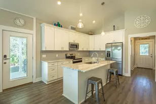 149 Las Brisas Dr, Eastpoint, FL 32328 - Photo 13