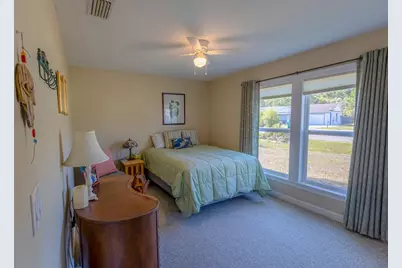 652 Longwood Ct, Eastpoint, FL 32328 - Photo 9