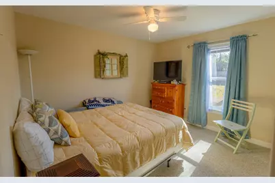 652 Longwood Ct, Eastpoint, FL 32328 - Photo 11