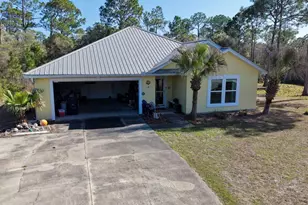 652 Longwood Ct, Eastpoint, FL 32328 - Photo 1