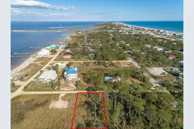 308 Quinn St, Saint George Island, FL 32328 - Photo 7
