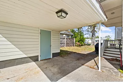 209 16th St, Port Saint Joe, FL 32456 - Photo 33