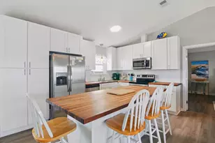 749 W Gorrie Dr, Saint George Island, FL 32328 - Photo 5