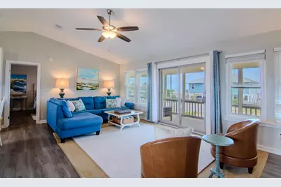 749 W Gorrie Dr, Saint George Island, FL 32328 - Photo 3