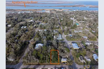193 10th St, Apalachicola, FL 32320 - Photo 1