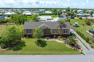 418 California Dr, Mexico Beach, FL 32456 - Photo 3
