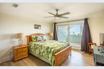 809 E Gulf Beach Dr, Saint George Island, FL 32328 - Photo 27