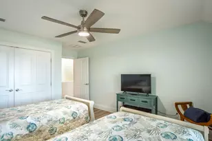 809 E Gulf Beach Dr, Saint George Island, FL 32328 - Photo 33