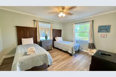 415 N Sawyer St, Saint George Island, FL 32328 - Photo 11